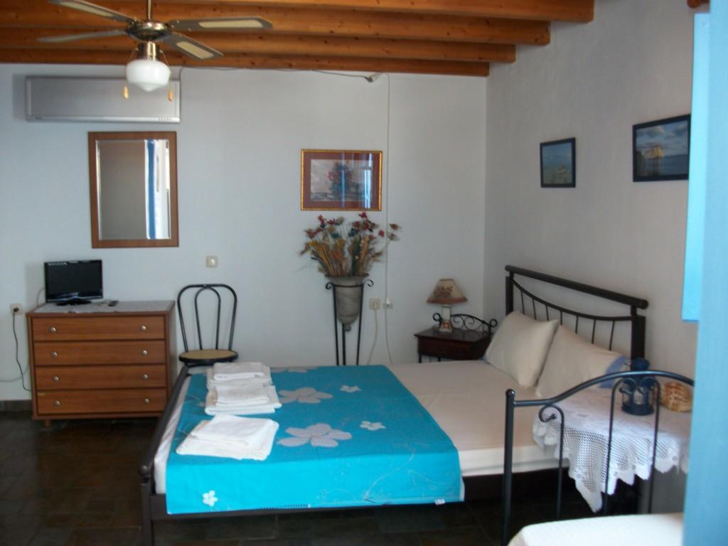 Floras Rooms And Studios Anafi Exteriér fotografie