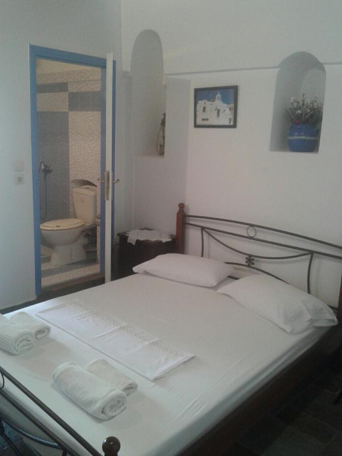 Floras Rooms And Studios Anafi Exteriér fotografie